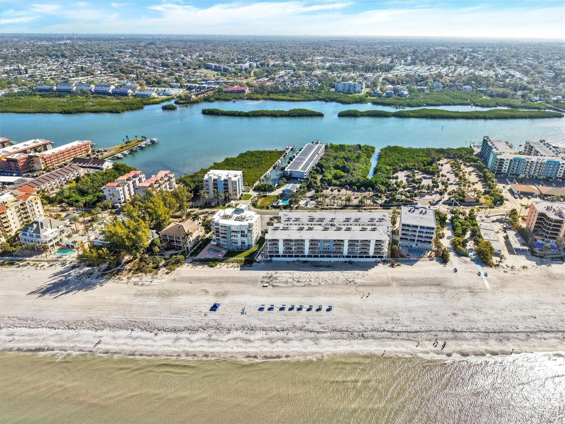 19610 Gulf Blvd #206, Indian Shores, FL 33785