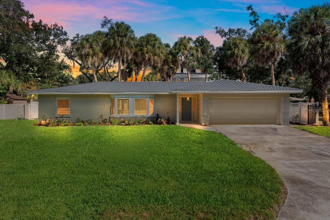 4631 W Sunset Blvd., Tampa, FL 33629