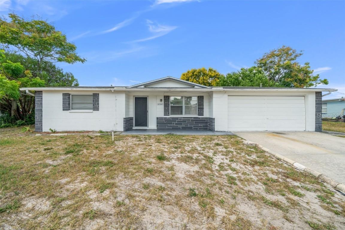 12707 Social Dr., Hudson, FL 34667
