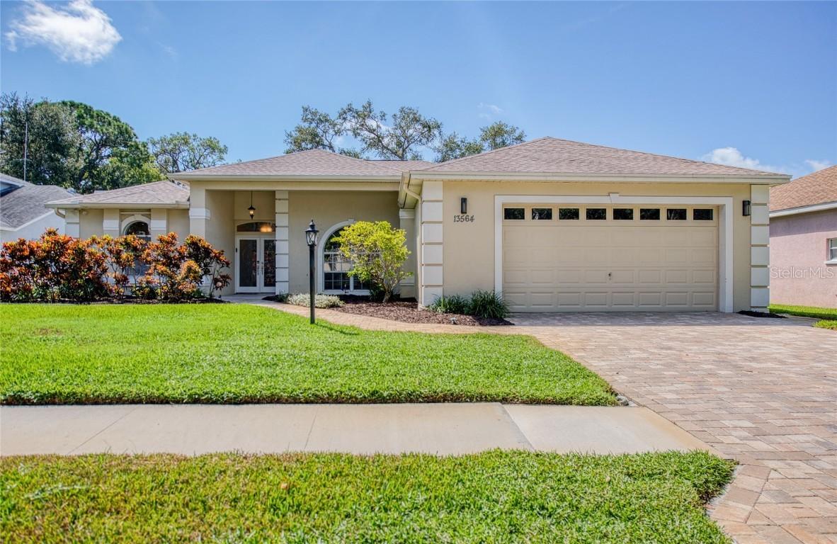 13564 Oak Run Ct., Seminole, FL 33776
