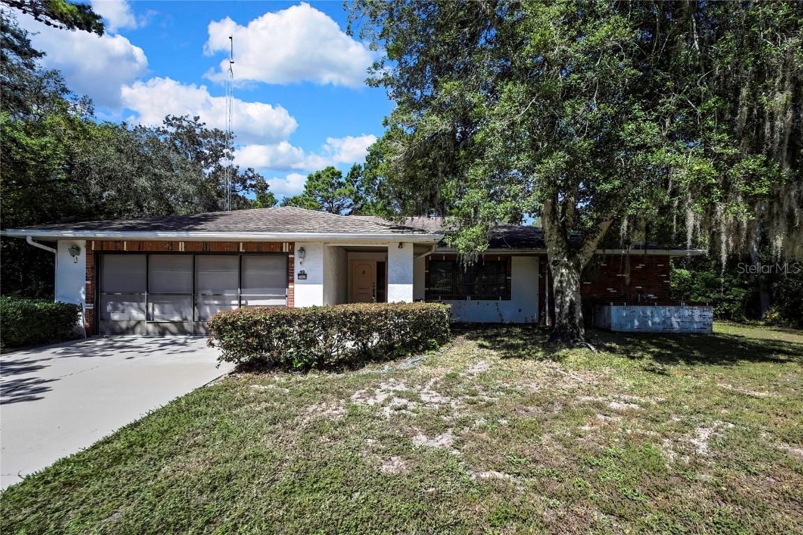 59 & 61 Oak Village Blvd., Homosassa, FL 34446