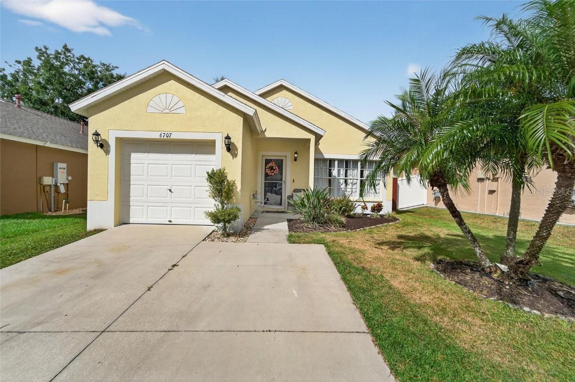 6707 Summer Haven Dr., Riverview, FL 33578
