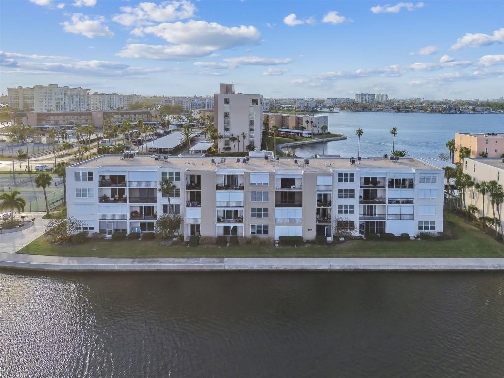 7625 Sun Island Dr. #305, South Pasadena, FL 33707