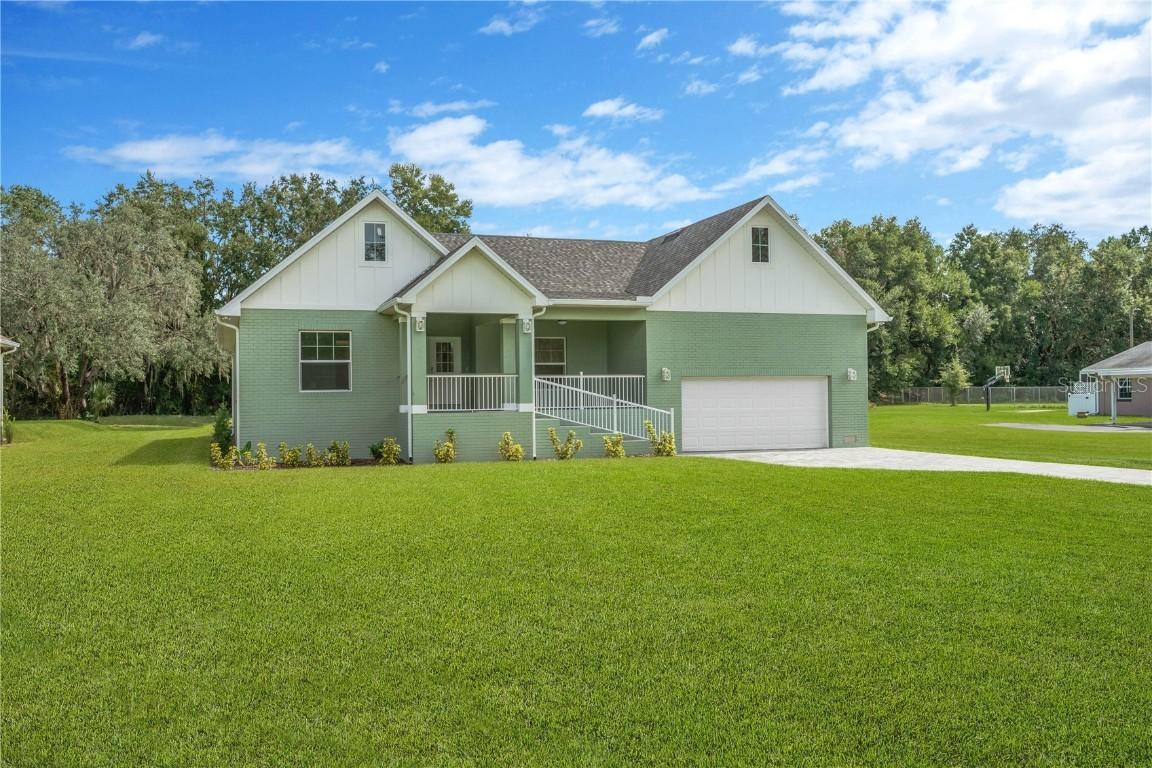12484 Green Oak Ln., Dade City, FL 33525