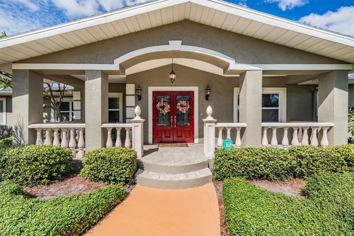 3909 Hudson Ln., Tampa, FL 33618