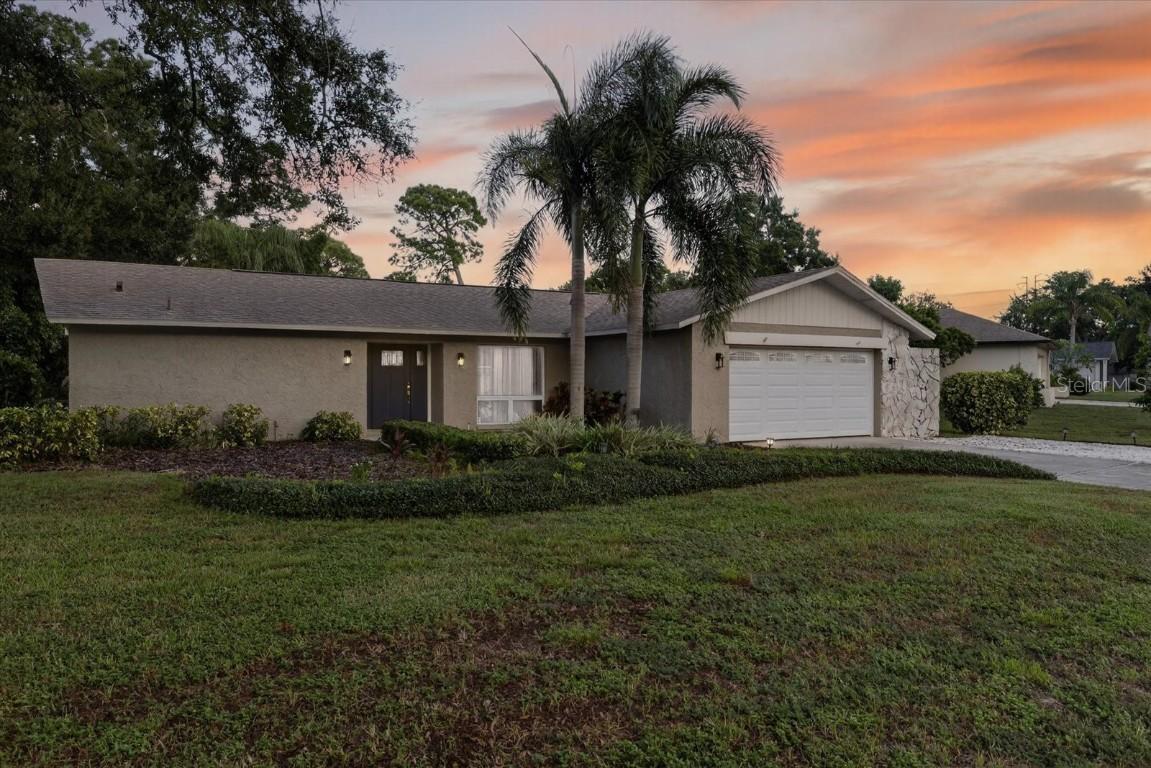 775 Wild Oak Ln., Palm Harbor, FL 34683