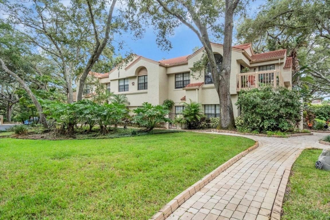 217 Los Prados Dr., Safety Harbor, FL 34695