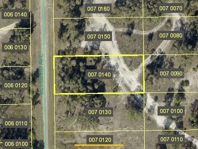 725 Bluebird Ave., Lehigh Acres, FL 33974