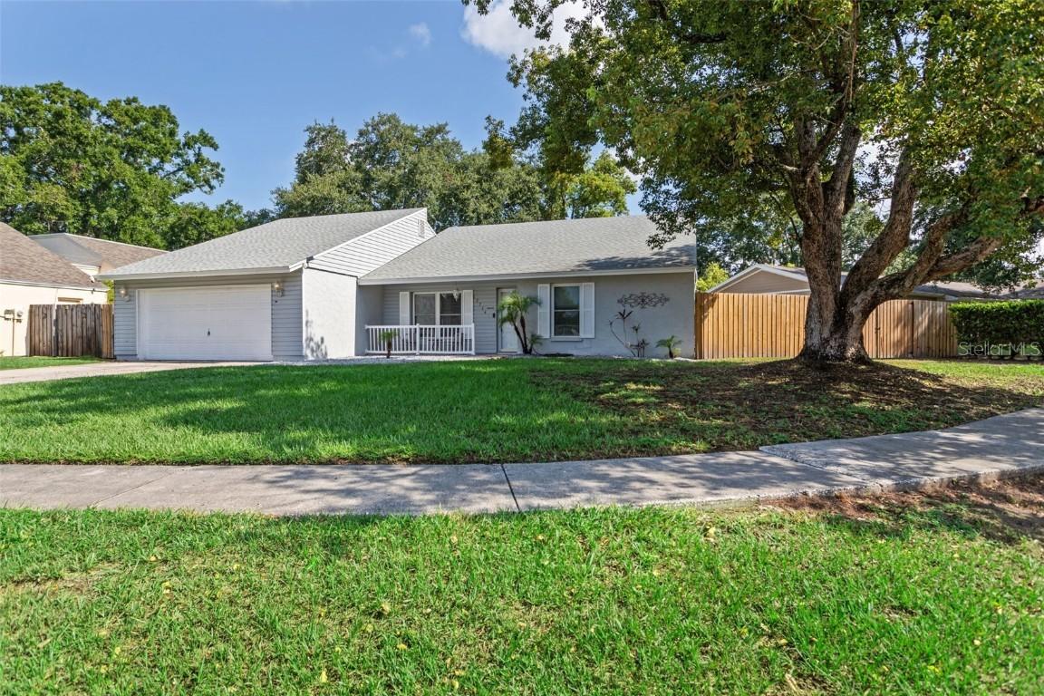 17714 Sunrise Dr., Lutz, FL 33549