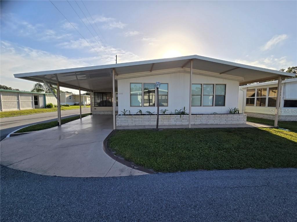 6252 Friendship Ln., Zephyrhills, FL 33542