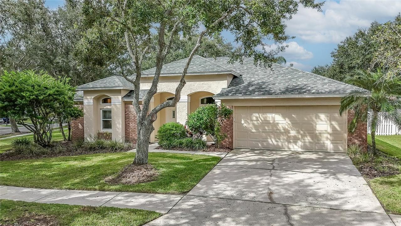 9402 Azalea Ridge Cir., Tampa, FL 33647