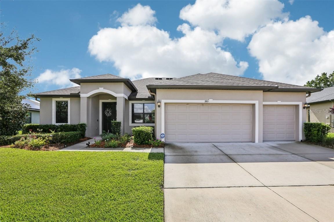 3915 Salida Delsol Dr., Sun City Center, FL 33573