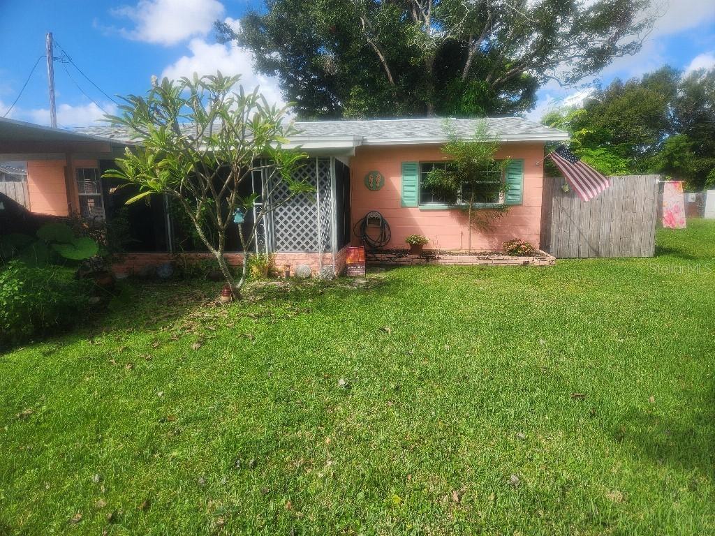 10698 106th St., Largo, FL 33773