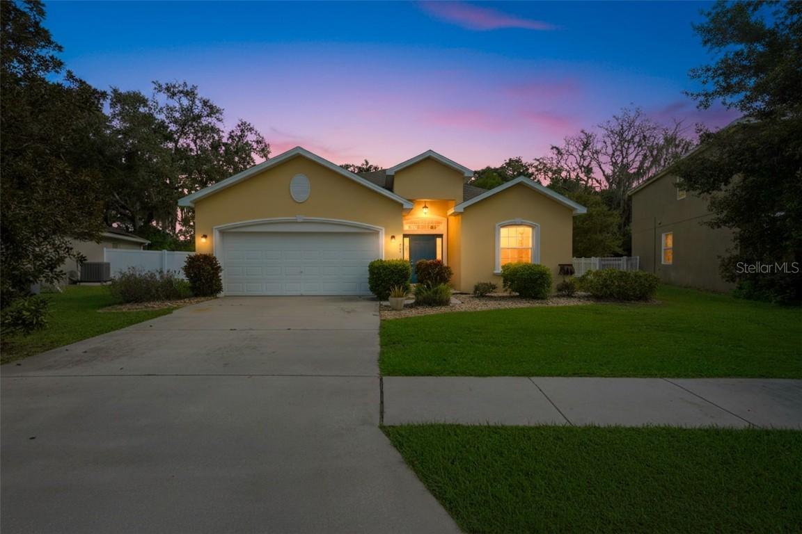 6339 Twin Bridges Dr., Zephyrhills, FL 33541