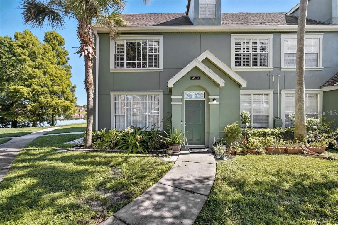 9604 Lake Chase Island Way, Tampa, FL 33626