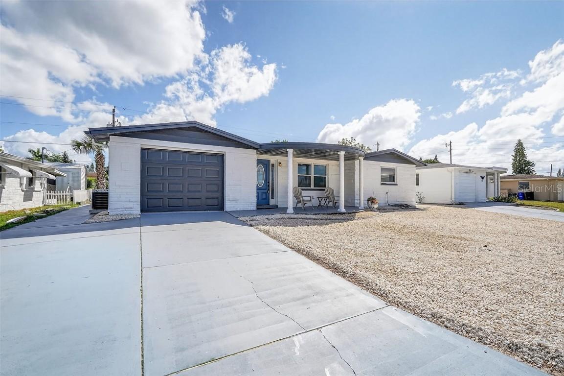 1516 Sentinel St., Holiday, FL 34690
