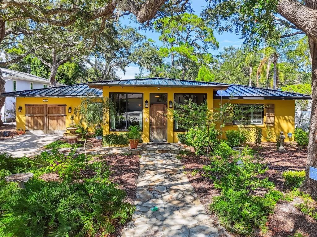 266 Lyndhurst St., Dunedin, FL 34698