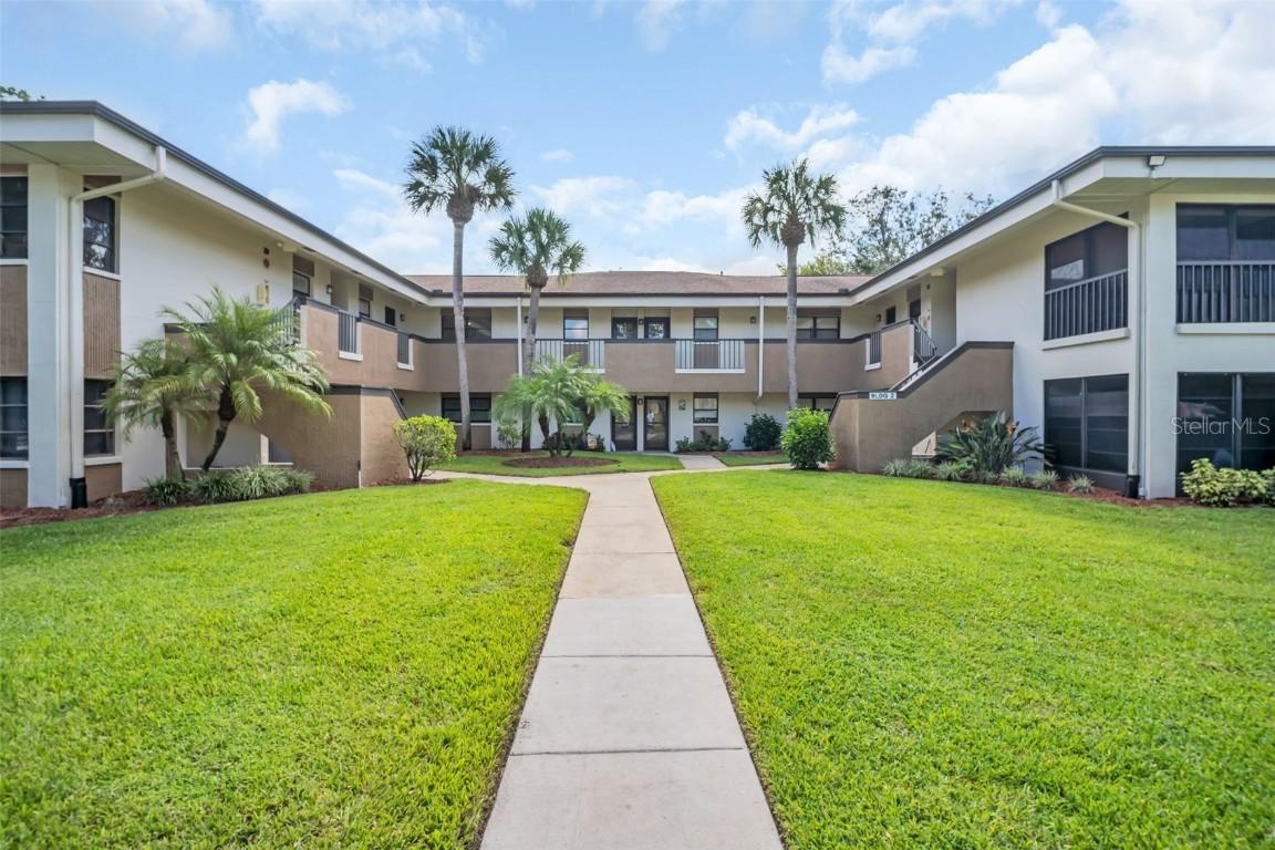 2700 Nebraska Ave. #2-203, Palm Harbor, FL 34684
