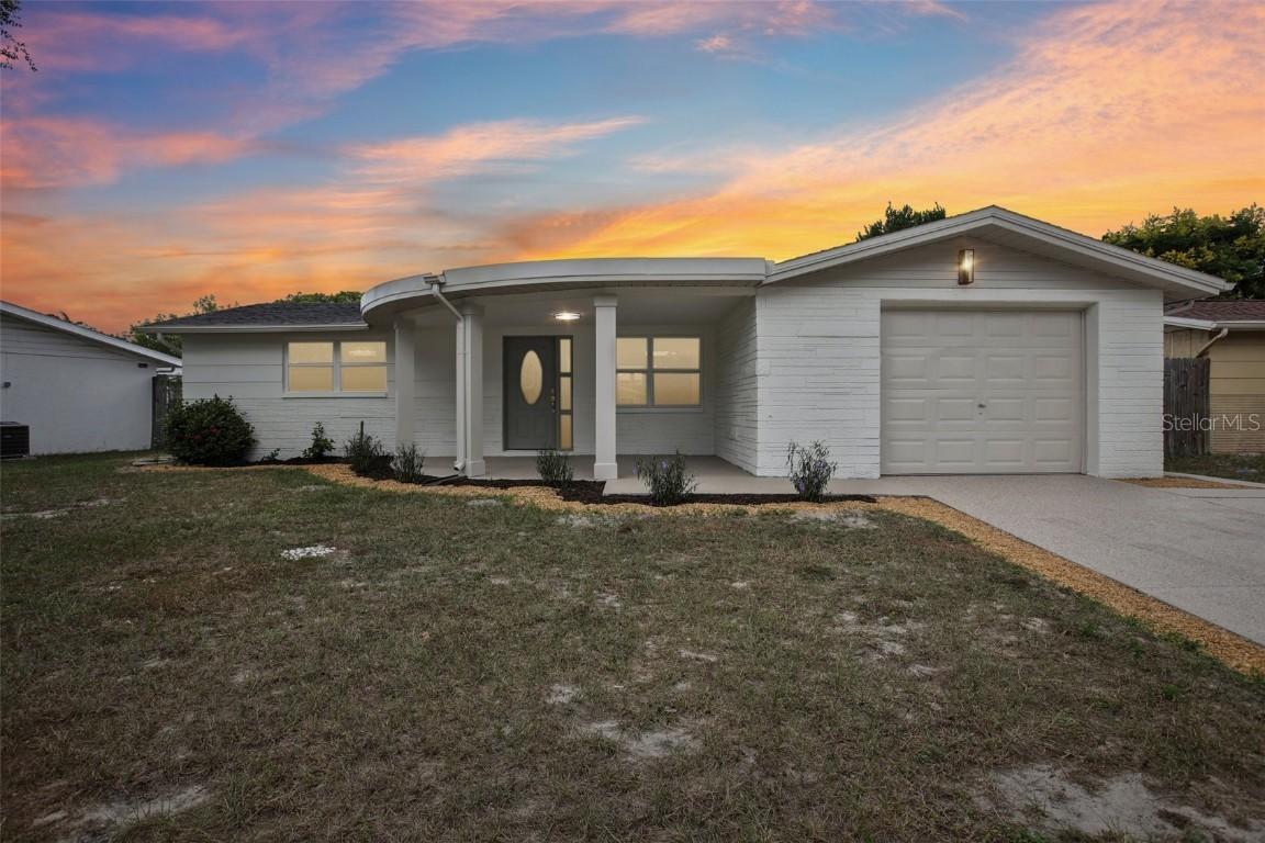 5753 10th Ave., New Port Richey, FL 34652