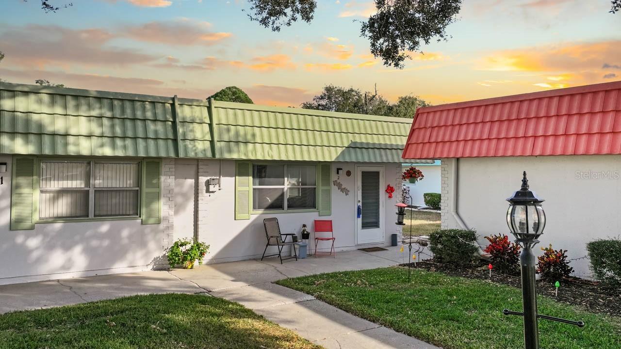 1802 Bedford Ln. #2, Sun City Center, FL 33573