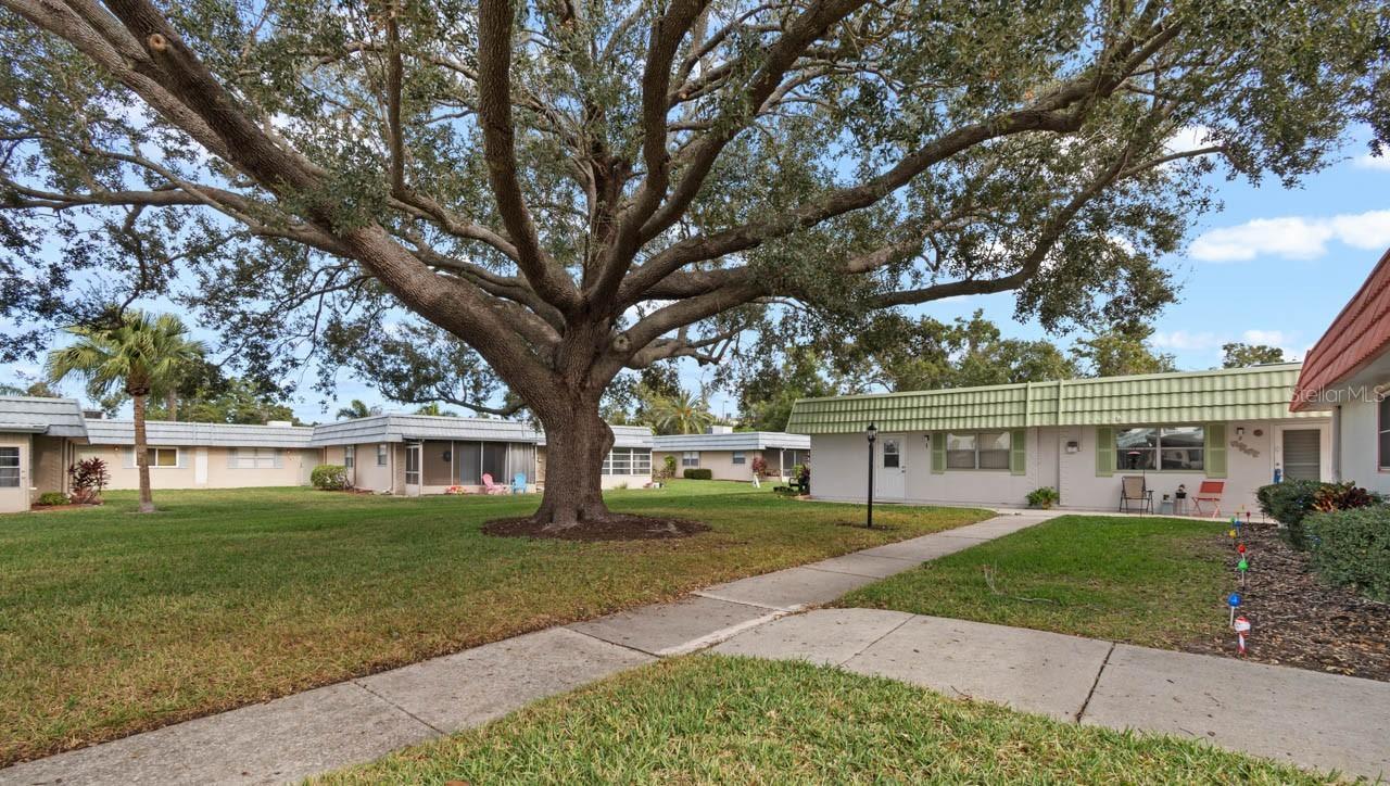 1802 Bedford Ln. #2, Sun City Center, FL 33573