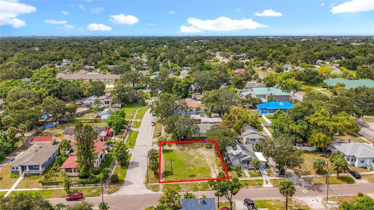 1831 10th St., St Petersburg, FL 33705