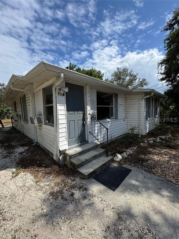807 W 38th St., Bradenton, FL 34205
