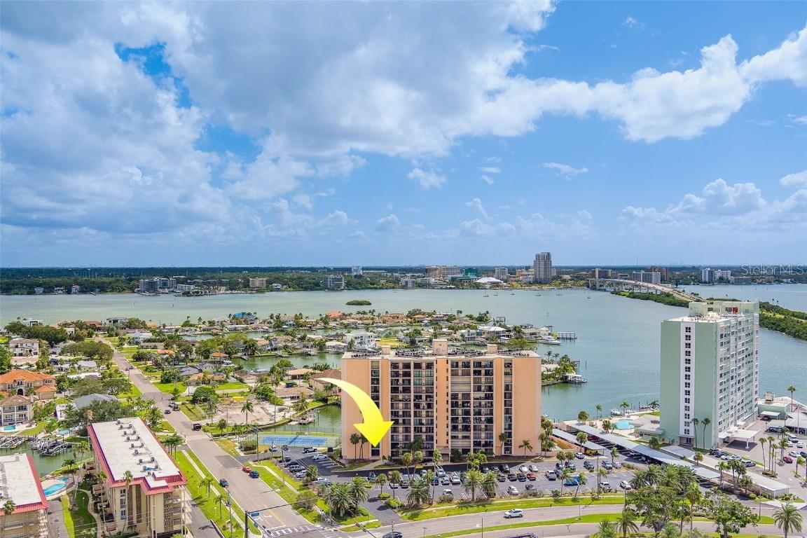 51 Island Way #101, Clearwater Beach, FL 33767