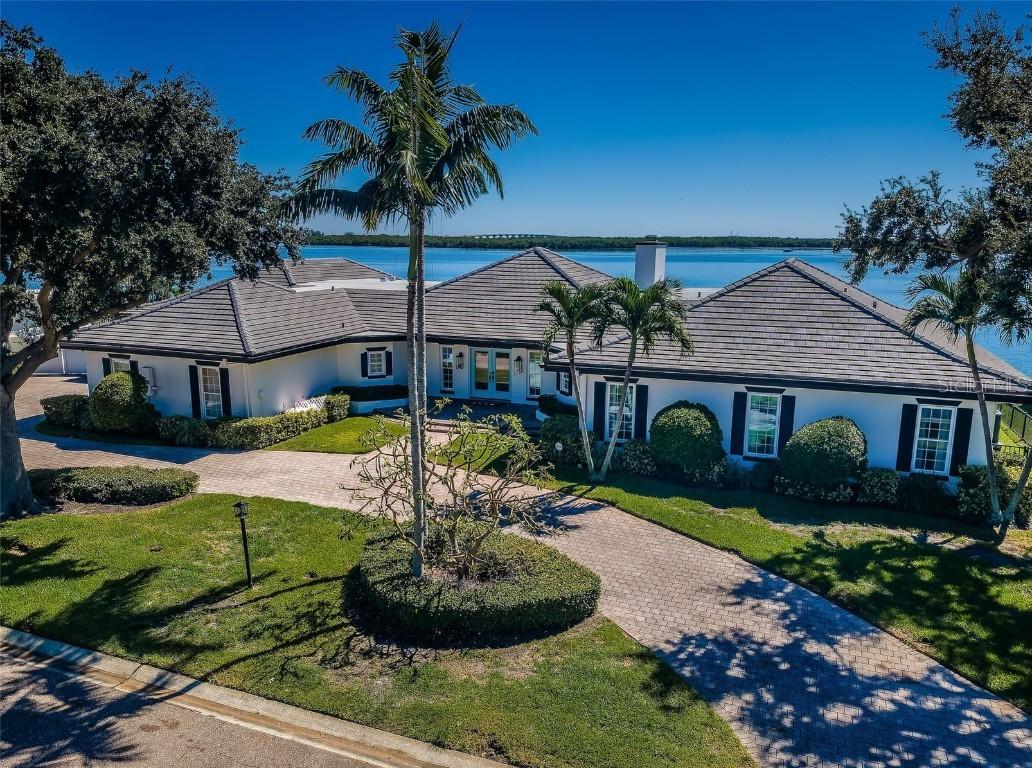 4916 62nd Ave., St Petersburg, FL 33715