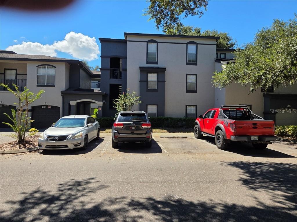 8513 Island Breeze Ln. #202, Temple Terrace, FL 33637