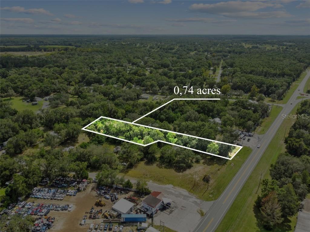 8855 E Round Lake Loop, Floral City, FL 34436