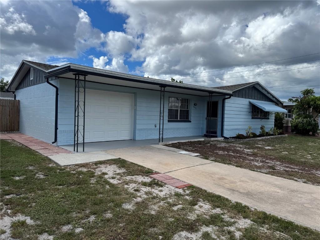 3447 Columbus Dr., Holiday, FL 34691