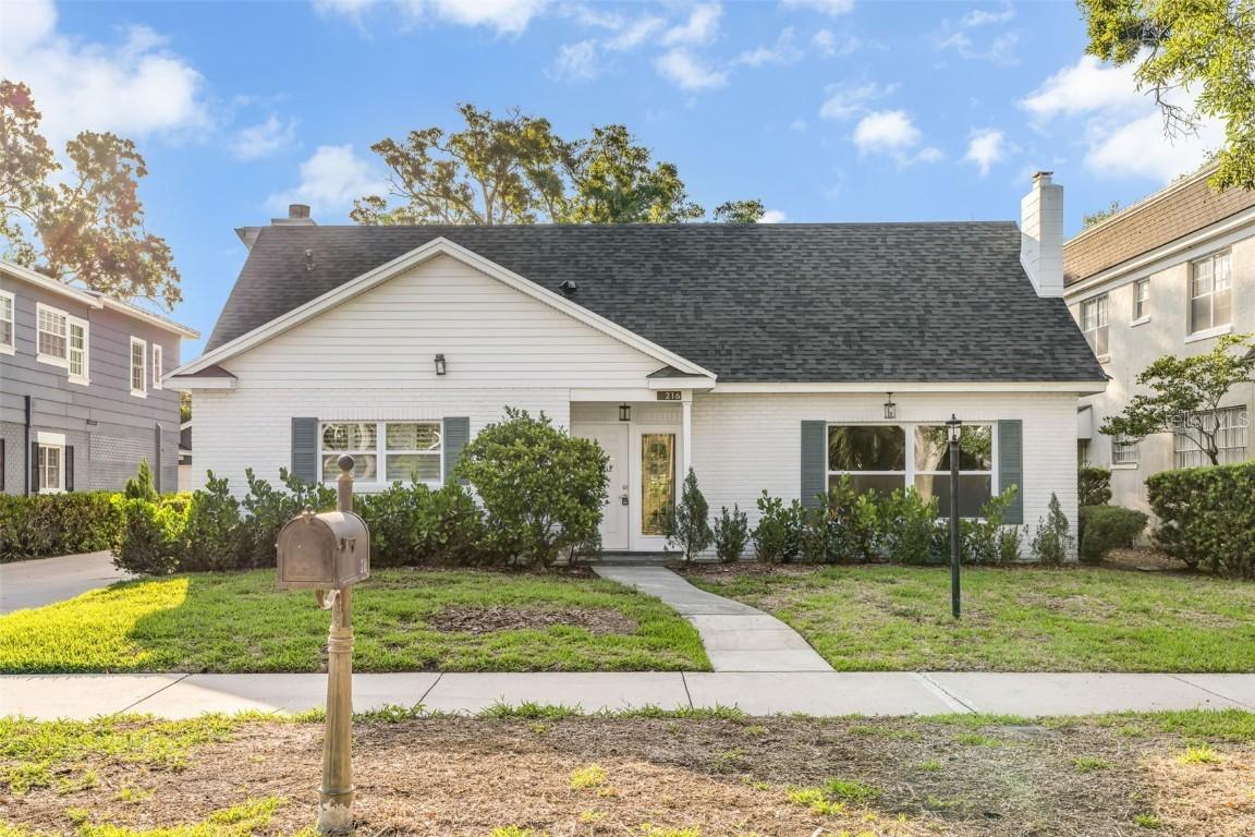 216 S Shore Crest Dr., Tampa, FL 33609