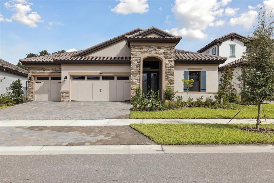 14838 Rider Pass Dr., Lithia, FL 33547