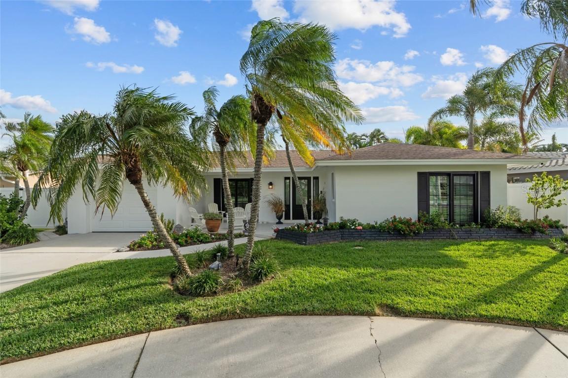 114 14th St., Belleair Beach, FL 33786