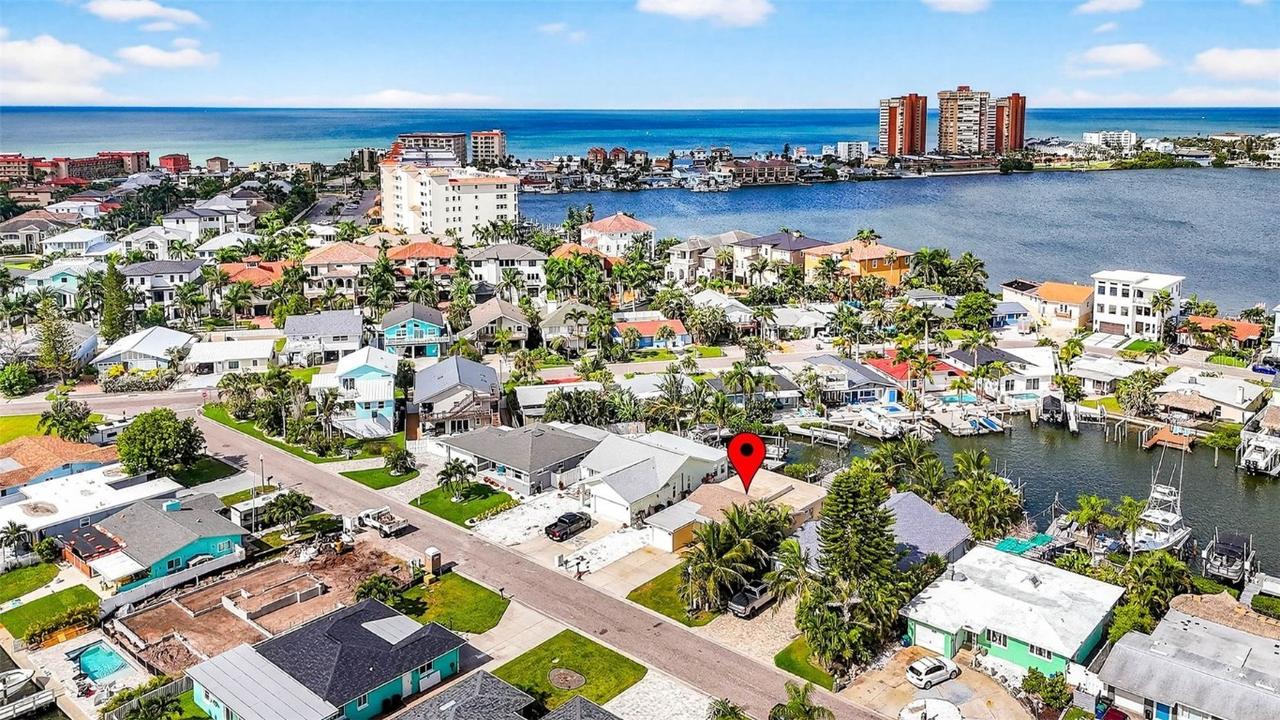 17710 Long Point Dr., Redington Shores, FL 33708