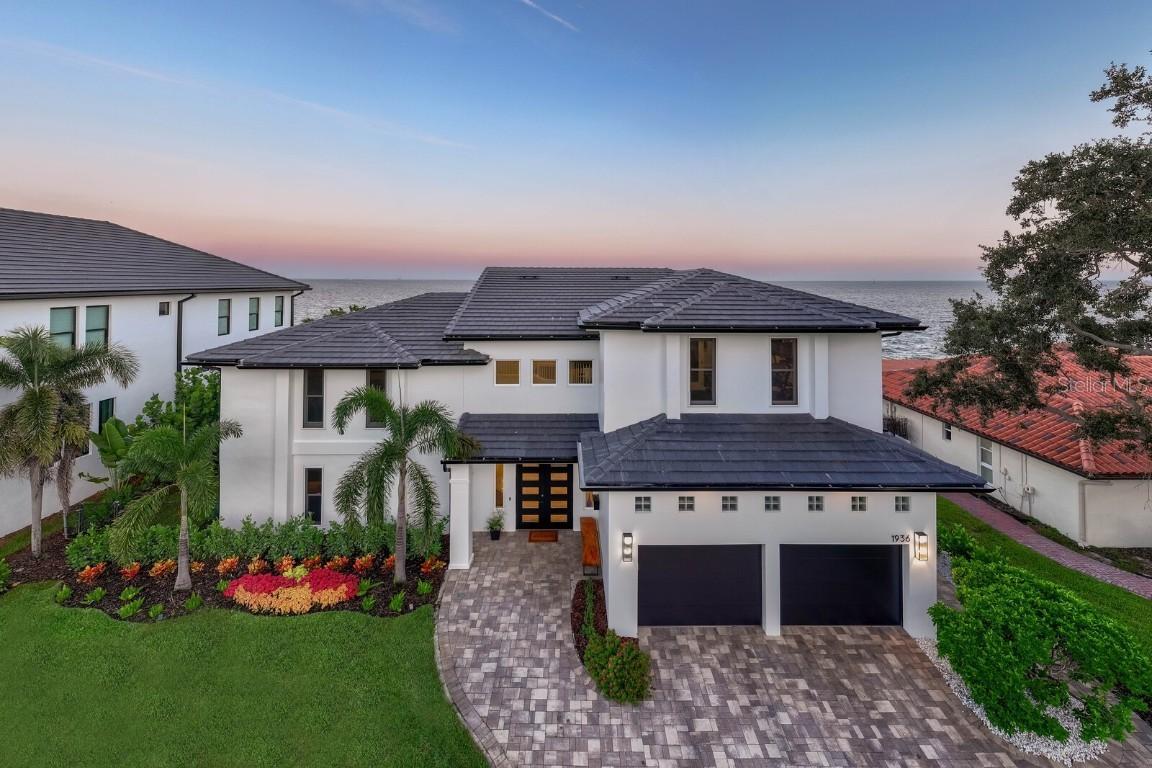 1936 Carolina Ave., St Petersburg, FL 33703