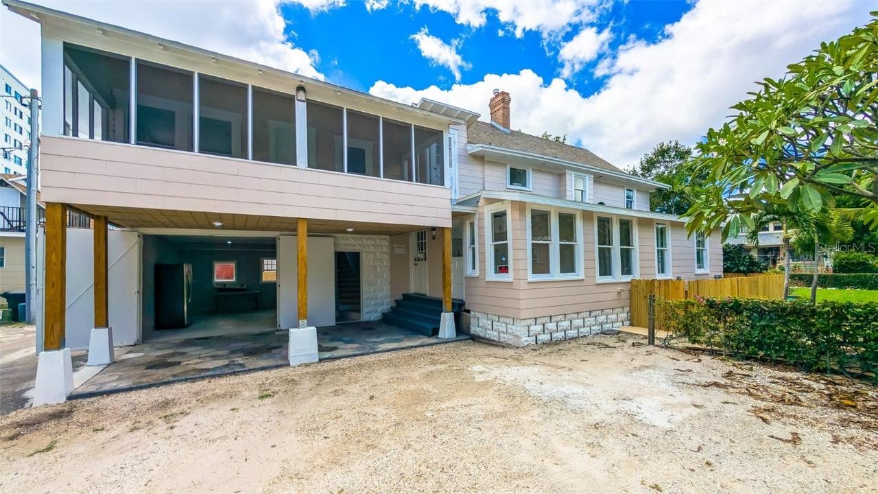 361 Lang Ct., St Petersburg, FL 33701