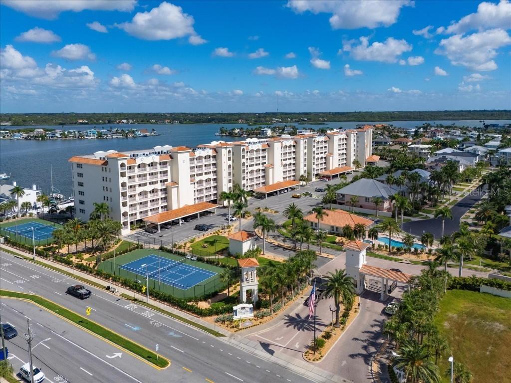 17745 Gulf Blvd. #702, Redington Shores, FL 33708