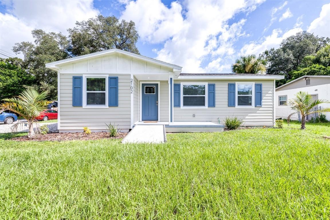2102 E Annie St., Tampa, FL 33612