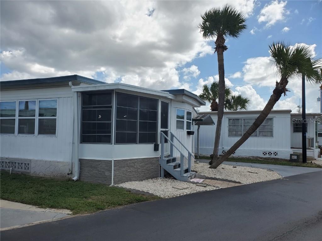 4851 W Gandy Blvd. #B4L7, Tampa, FL 33611