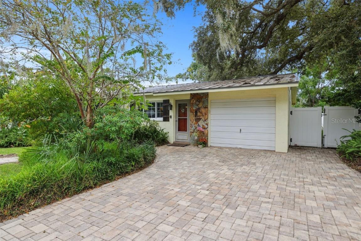 1004 7th St., Safety Harbor, FL 34695