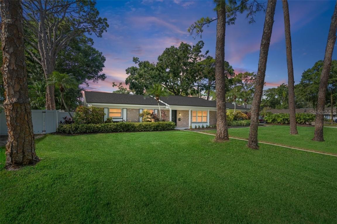 1400 88th Ave., St Petersburg, FL 33702