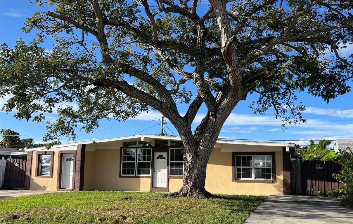 4409 W Paris St., Tampa, FL 33614