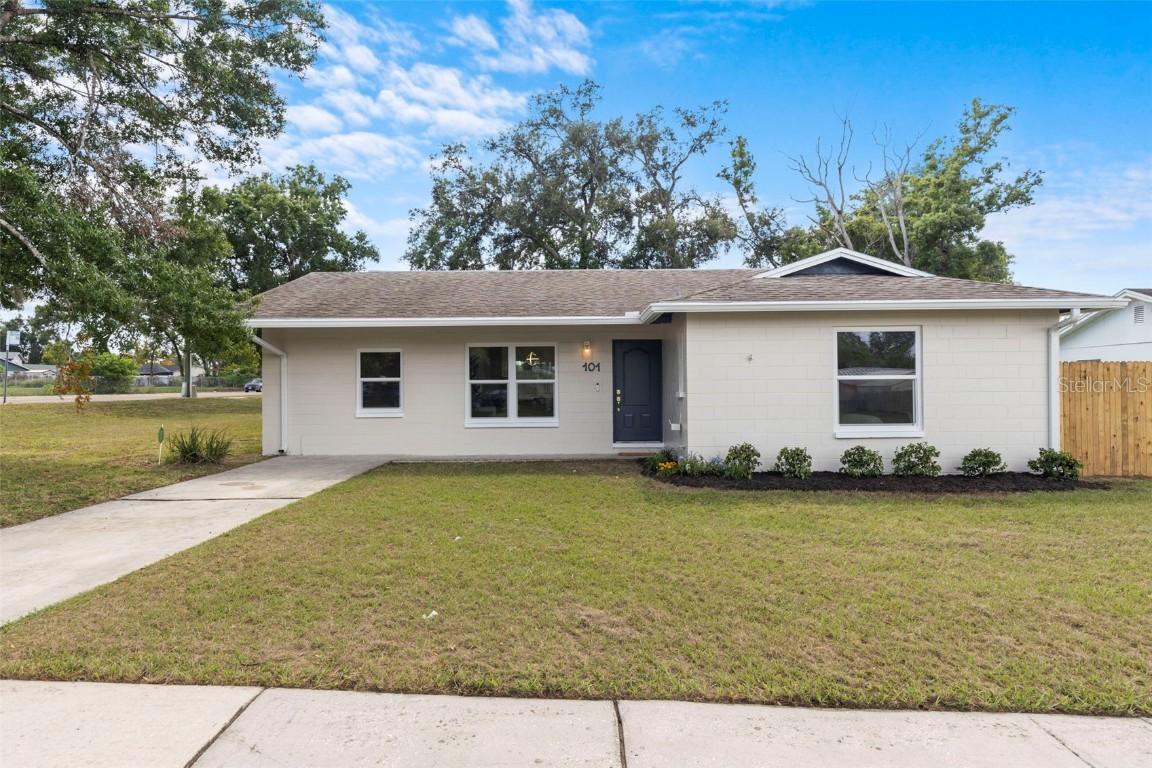 101 Sheryl Lynn Dr., Brandon, FL 33510