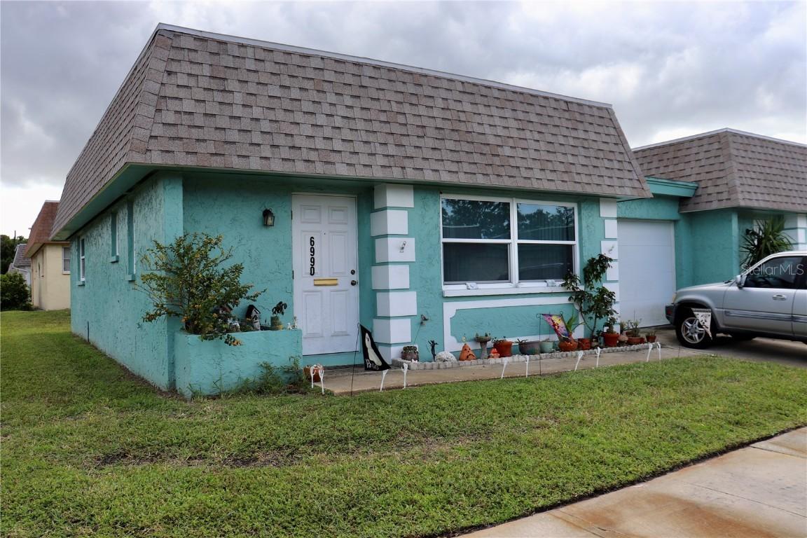 6990 Versailles, Pinellas Park, FL 33781