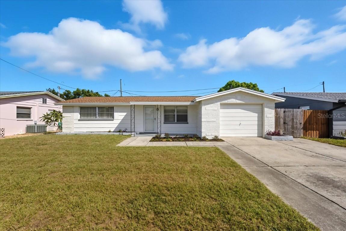 5729 Mosaic Dr., Holiday, FL 34690