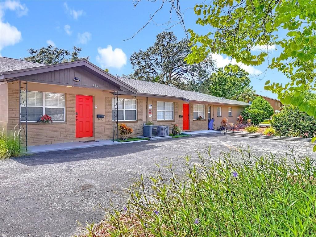 139 SE Jefferson Cir., St Petersburg, FL 33703