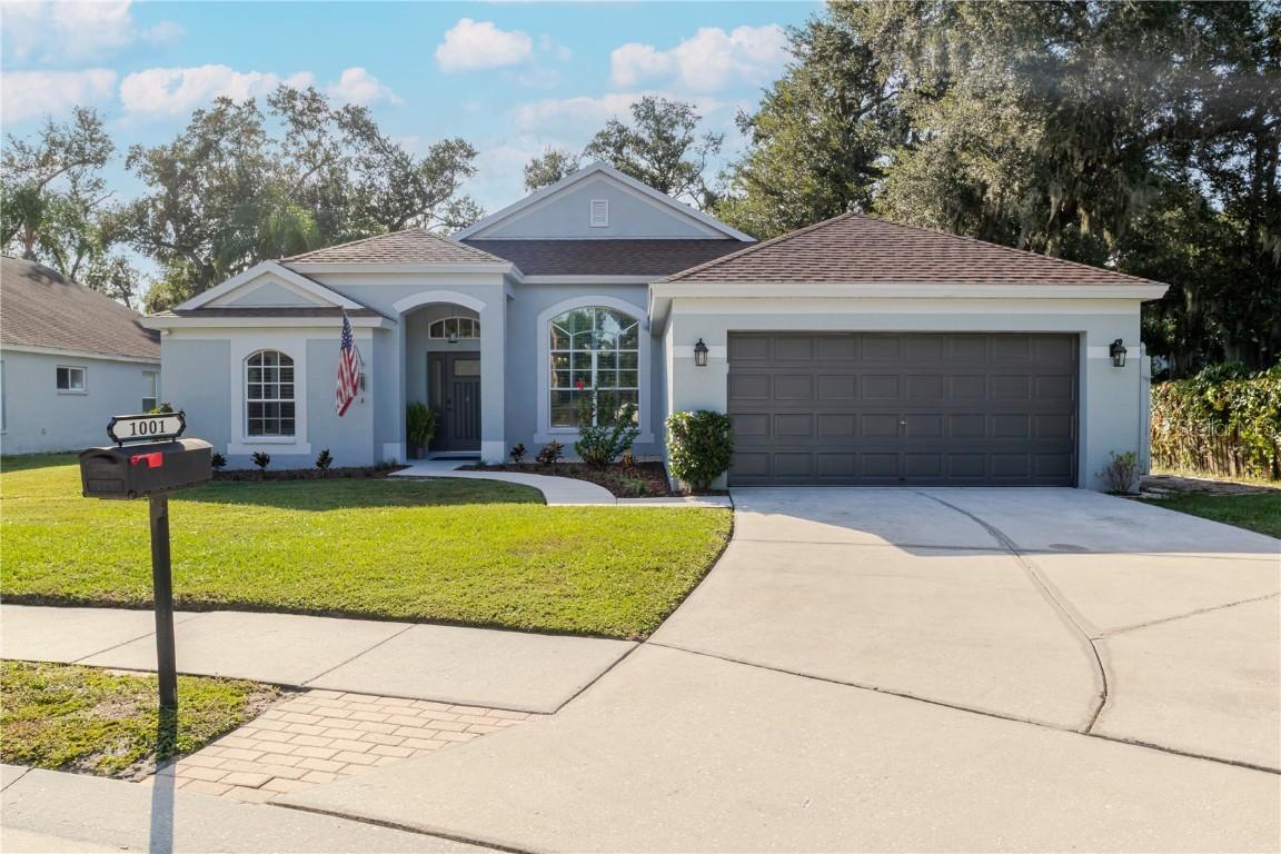 1001 English Bluffs Ct., Brandon, FL 33511