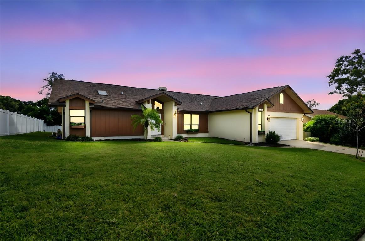 1378 Rolling Ridge Rd., Palm Harbor, FL 34683